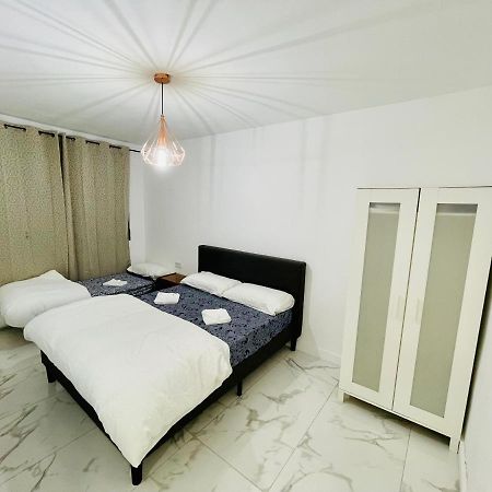 Queen Apartments Santa Coloma de Gramenet Luaran gambar