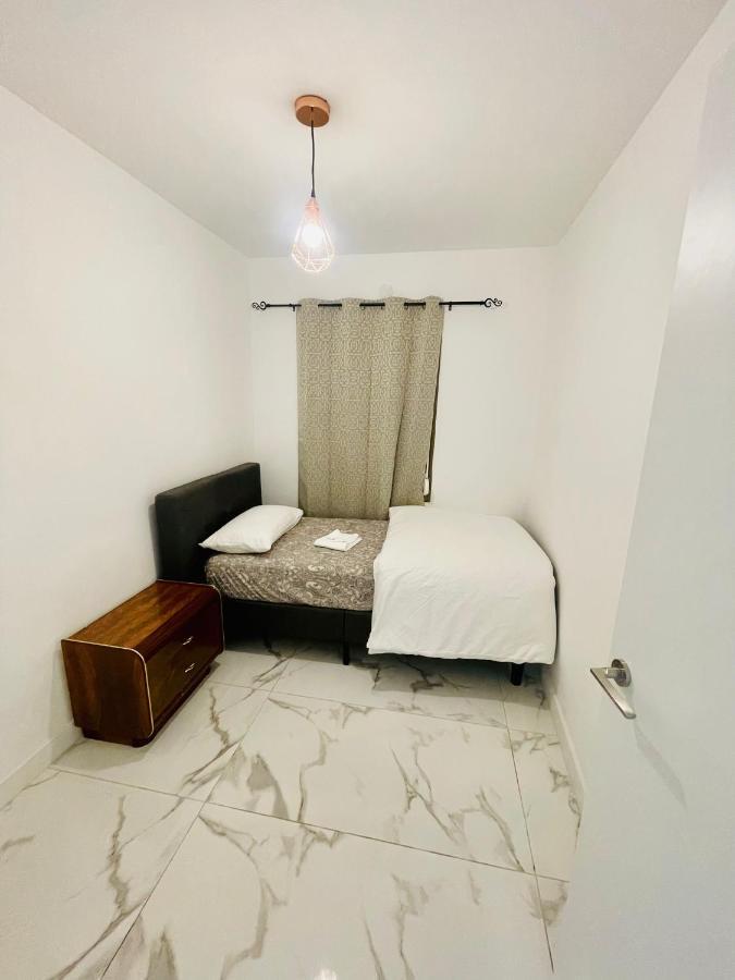 Queen Apartments Santa Coloma de Gramenet Luaran gambar